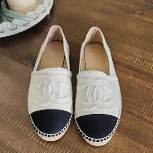 CHANEL Cream and Black Espadrilles